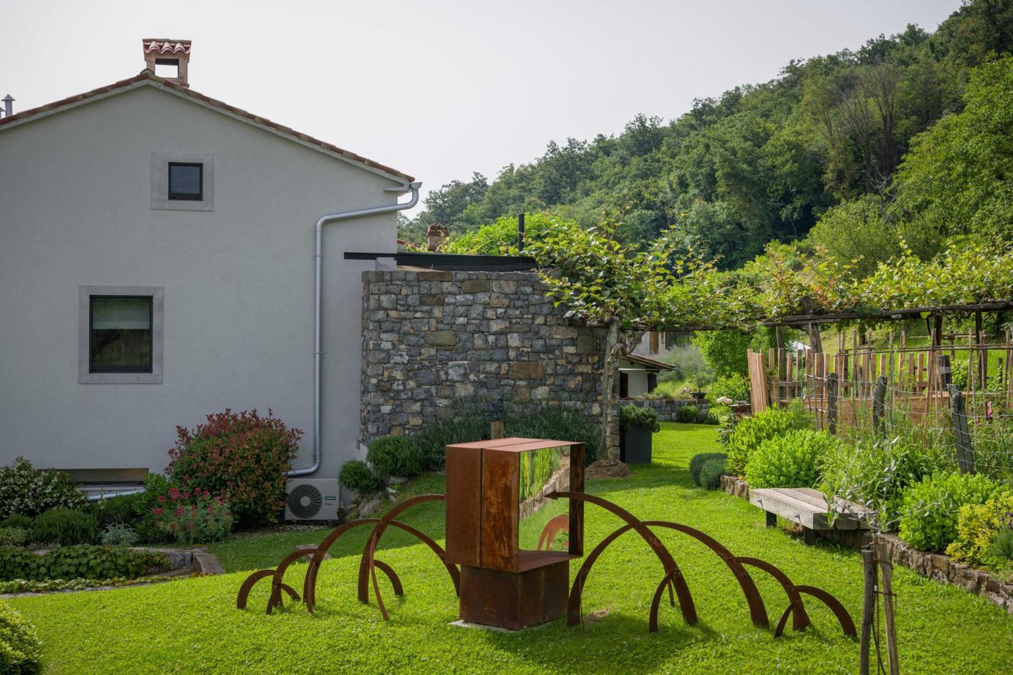 Villa Artes With Free Hot Tub & Sauna Branik Buitenkant foto