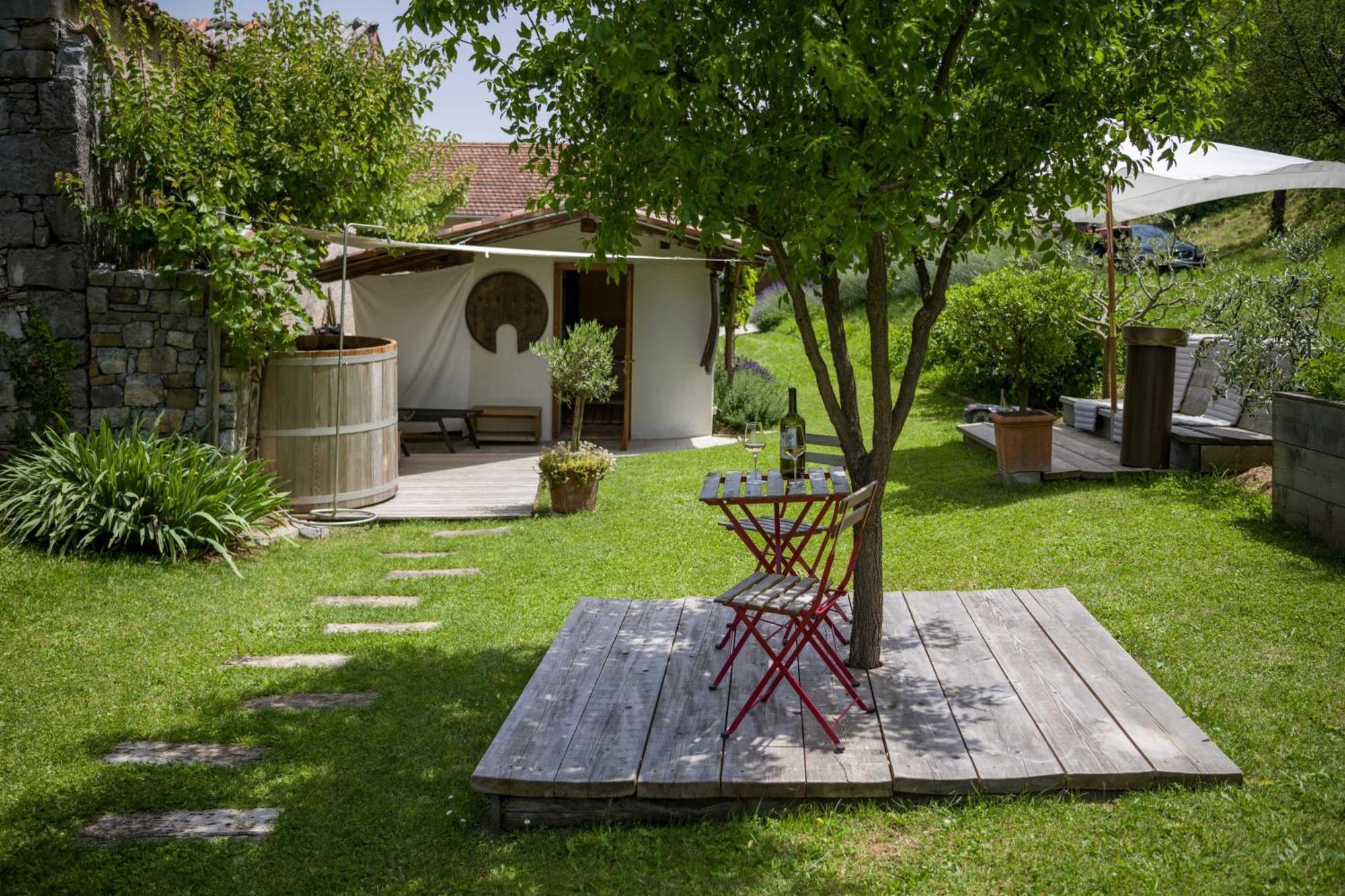Villa Artes With Free Hot Tub & Sauna Branik Buitenkant foto