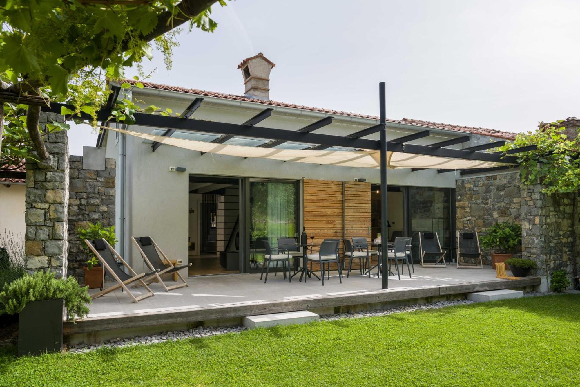 Villa Artes With Free Hot Tub & Sauna Branik Buitenkant foto