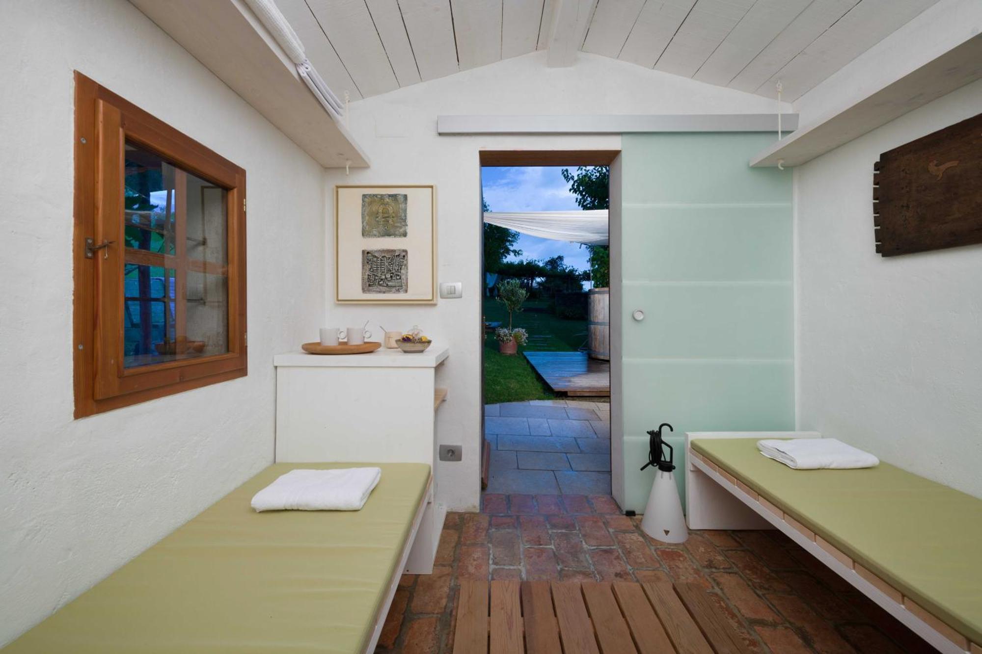 Villa Artes With Free Hot Tub & Sauna Branik Buitenkant foto